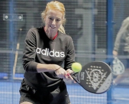 Boek een Padel Clinic voor bedrijven